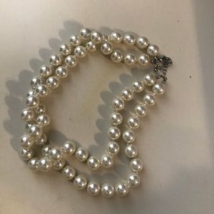 double strand pearl necklace